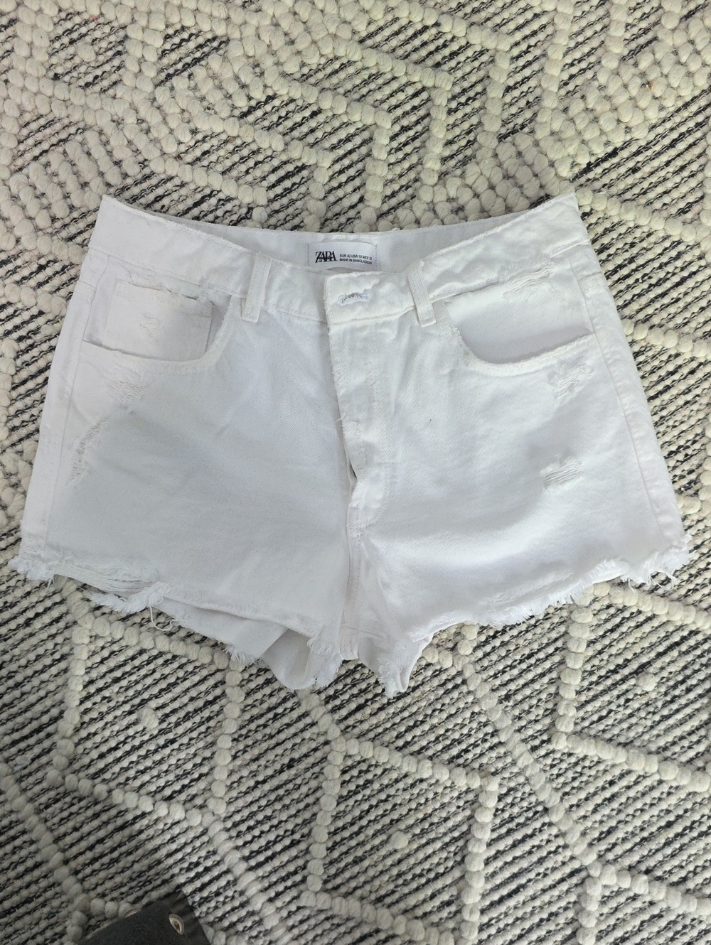 Zara White Distressed Cutoff Denim Shorts